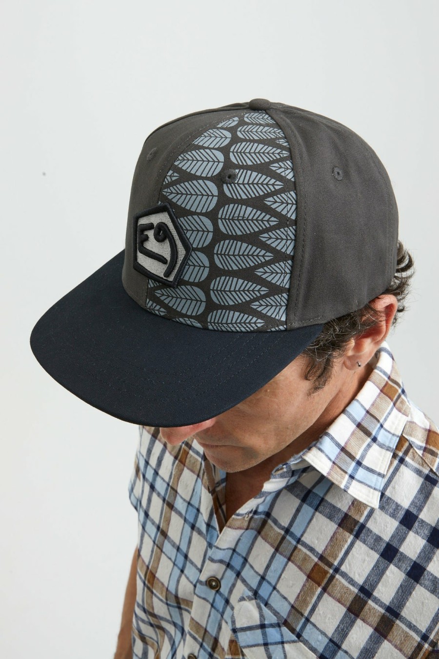 E9 Cappello E Fascia | Quarter